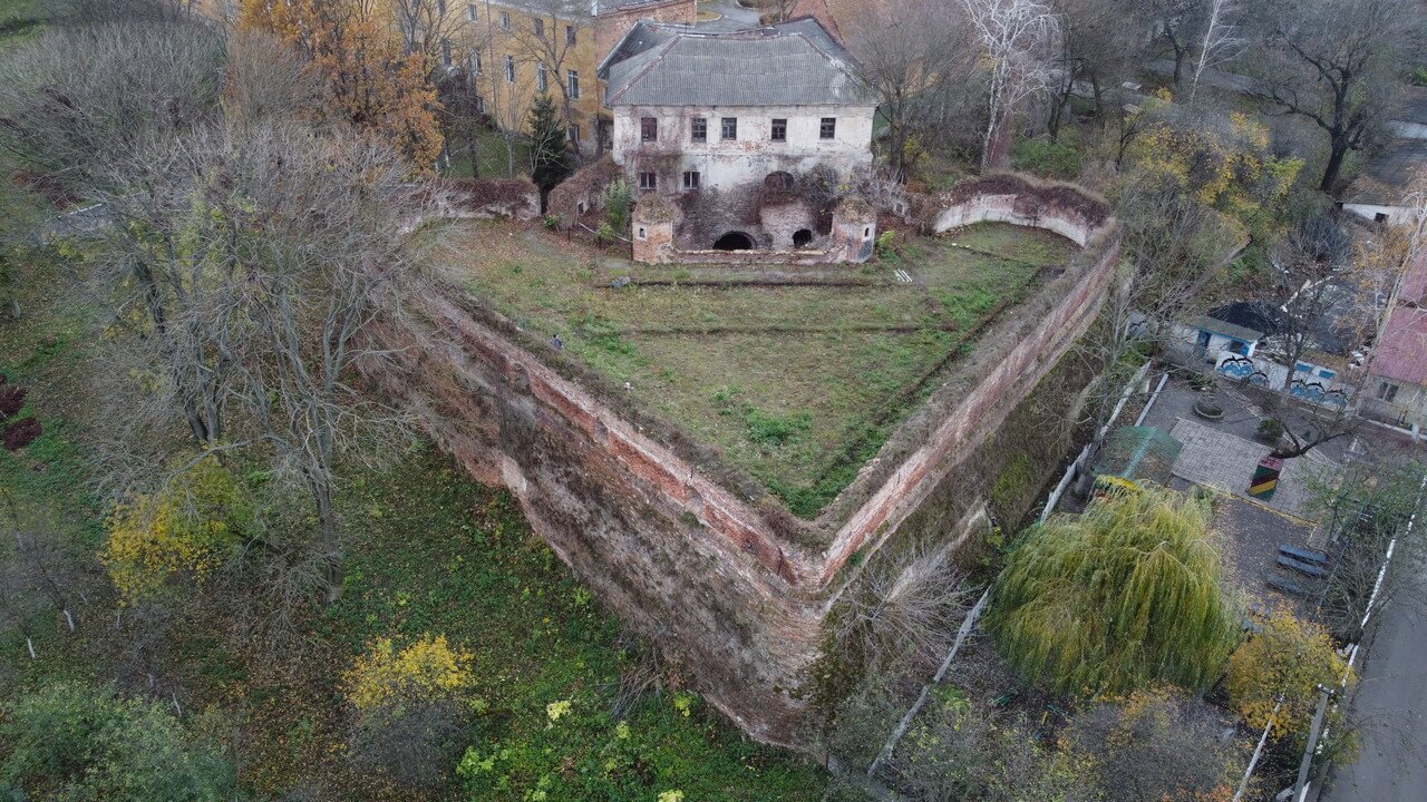 top image