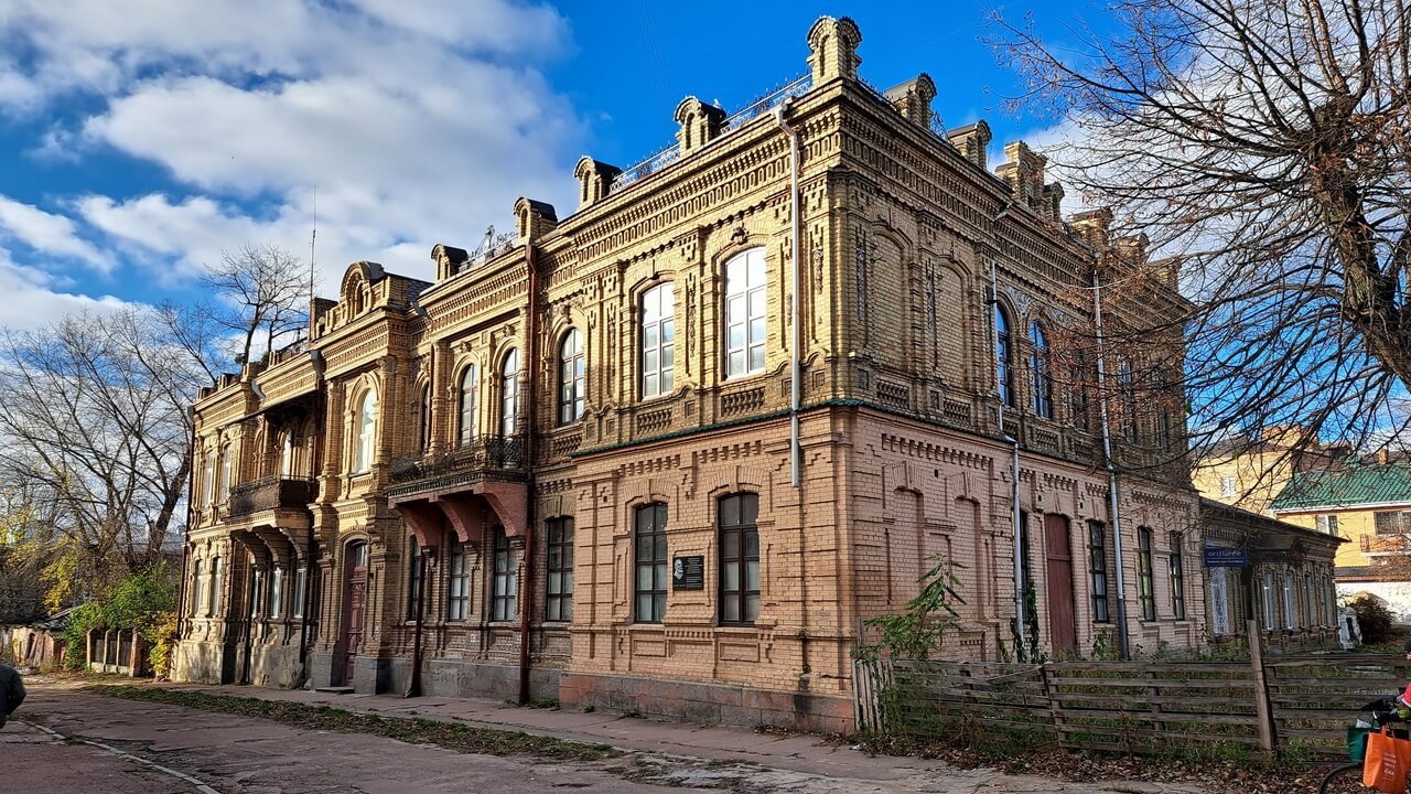 top image