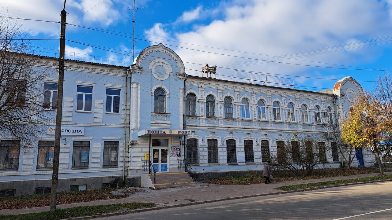 top image