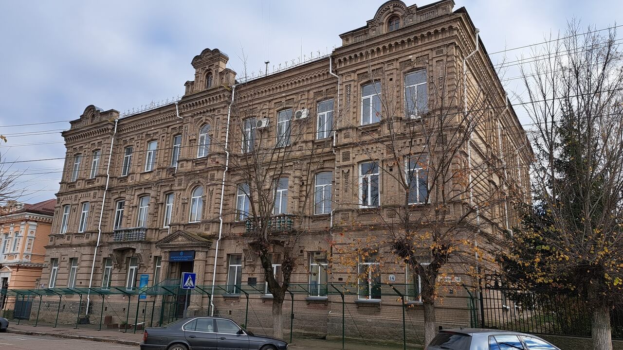 top image