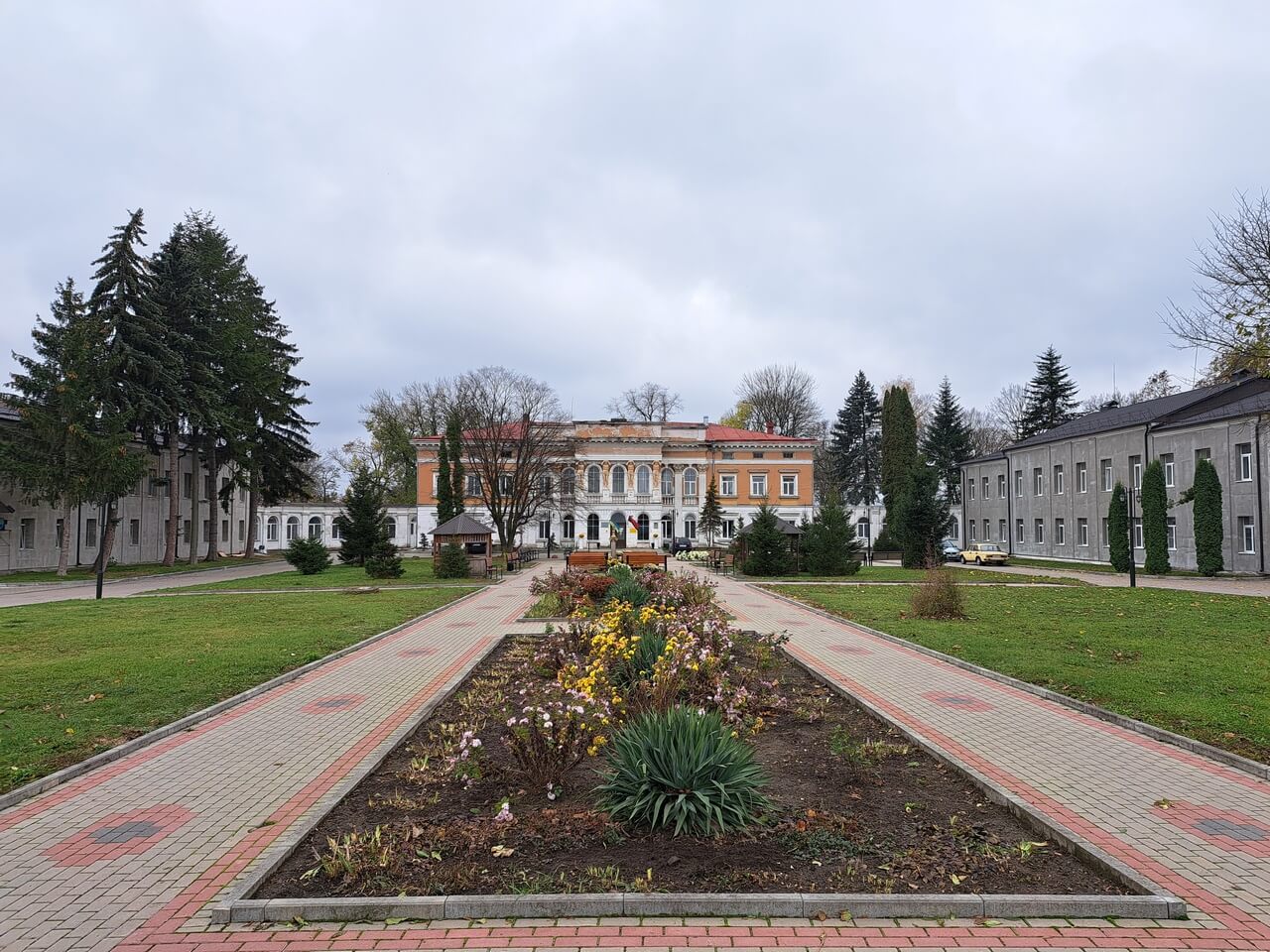 1-2-gallery-palace-park-perspective_5.jpg